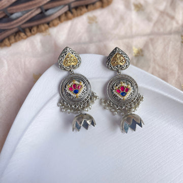 Aarushi Dual Tone Pachi Kundan Jhumki
