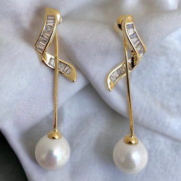 Montana Pearl Dangler Earrings